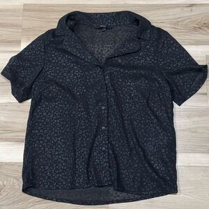 Vero Moda Black Semi Sheer Cheetah Button Up Top Women’s Small